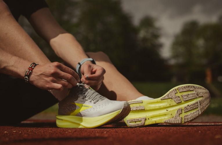 Freetown: Reduce Pain from Muscle Strain or Injury Faster with Curewave Laser